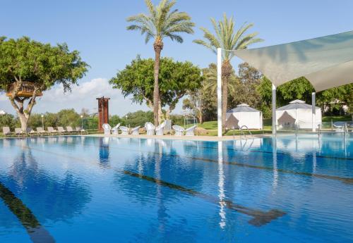 . Dan Caesarea Resort