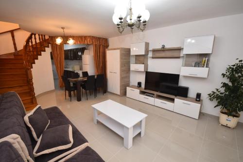 House by The Sea, Tivat (Foto 9)