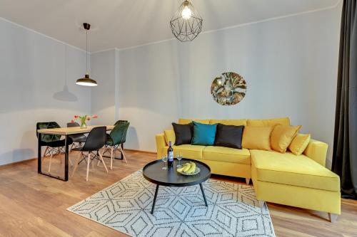 Seaside Boulevard - Top Location Apartment - image 9