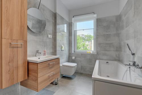 Seaside Boulevard - Top Location Apartment - image 7
