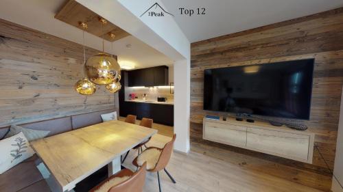 Premium Apartment Top 12