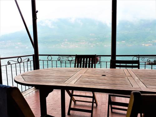 Exterior view of Via Carzano 39