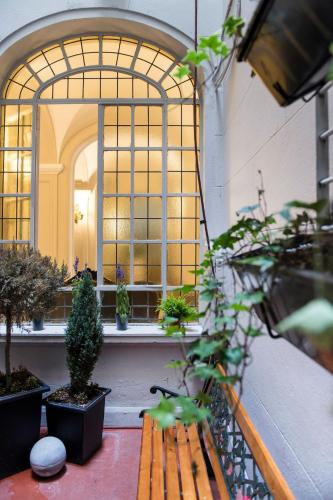 Patios de Recoleta near Museo Nacional de Bellas Artes
