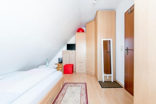 4224 Single Rooms Sarstedt - image 6