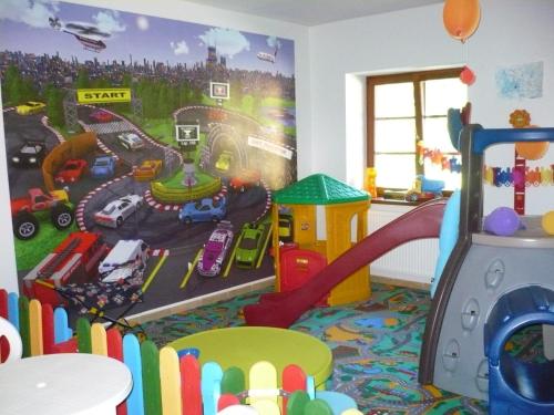 兒童俱樂部, 基拉塔威利達酒店 (Apartman Zlata Vyhlidka) in 揚斯凱拉茲涅