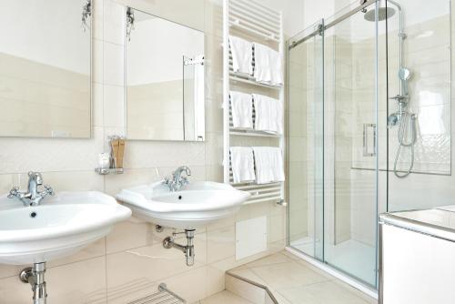 Villa Royal - image 13