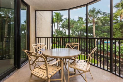One Bedroom Tropical View image 1