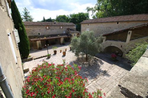 Logis Hôtel Restaurant Gîte La Bastide du Vébron - Hôtel - Grospierres