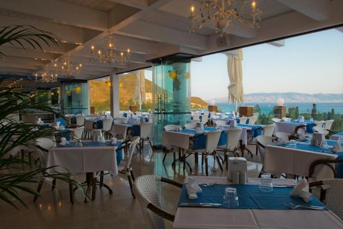 Food and beverages, Sentido Bellazure in Akyarlar