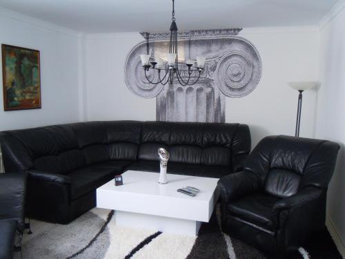 Guest House Perla - image 8
