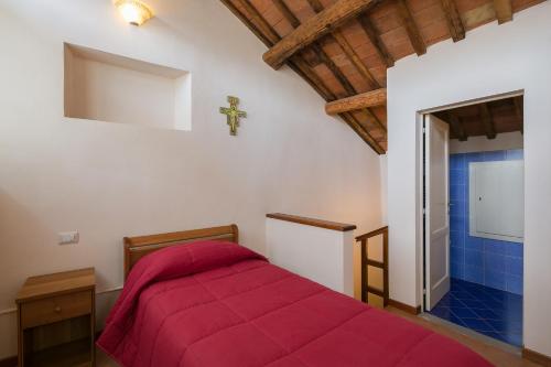 Single Room with Private Bathroom image 1