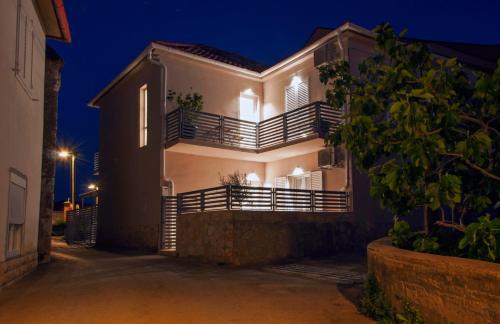  Apartmani Casa Calle, Unterkunft in Kali