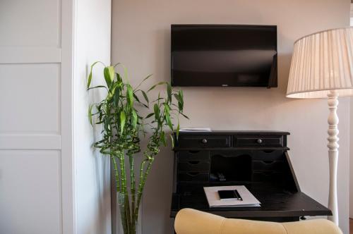 Villa Le Terrazze Charming Rooms 5