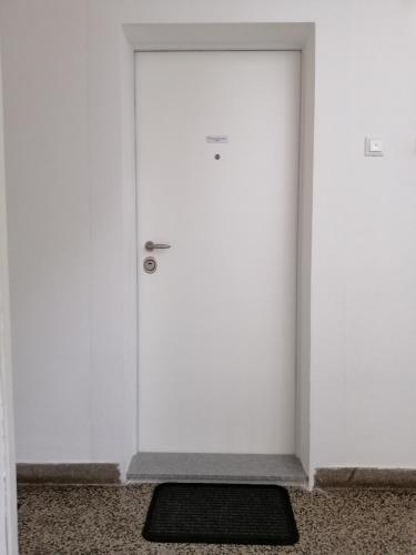 STUDIO APARTMENT MILA