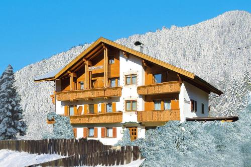  Residence Alpenrose Rasen-Antholz - IDO01527-SYB, Pension in Niederrasen