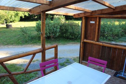 Bungalow with Patio