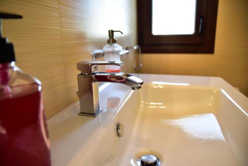 Bathroom, Kavala Luxury House in Keramoti