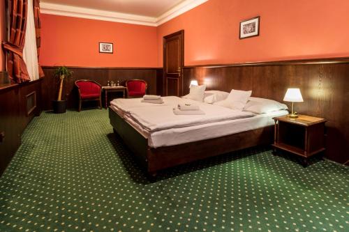 赫吉玛纳萨洛维奇酒店 赫吉玛纳萨洛维奇酒店