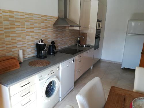 Kitchen, VILLA DIAMOND LA ZENIA in Torrevieja