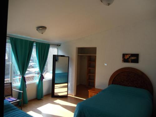 room detail thumbnail 0