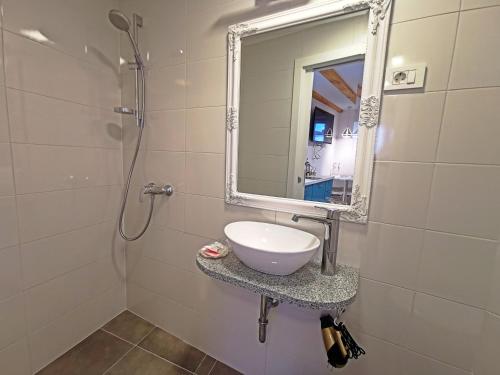 Ribiška hiša - Old Piran Fisherman's House