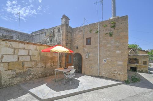  Stone house in Rhodos