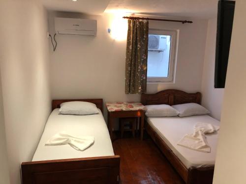 Pension AMIRA in Костінешть