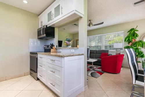 Beach & Waterway RFV Resort BB in Hillsboro Part (FL)