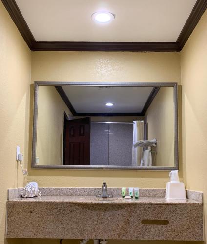 Journey Inn Marion - image 2