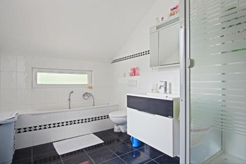 Private Rooms Witte (3298) - image 6