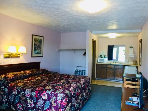 Mountain Country Motor Inn