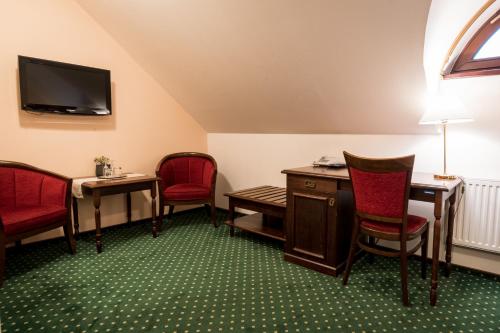 Hotel U Hejtmana Šarovce - image 12