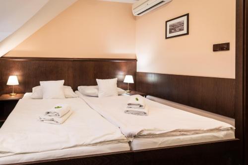 赫吉玛纳萨洛维奇酒店 赫吉玛纳萨洛维奇酒店