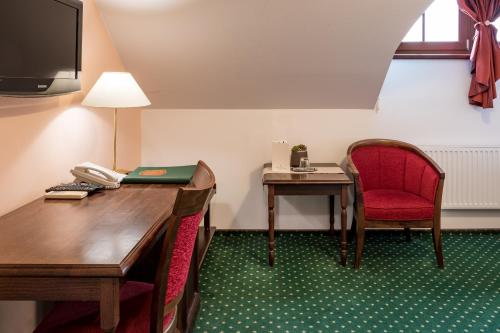 Hotel U Hejtmana Šarovce - image 10
