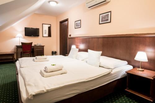 赫吉玛纳萨洛维奇酒店 赫吉玛纳萨洛维奇酒店