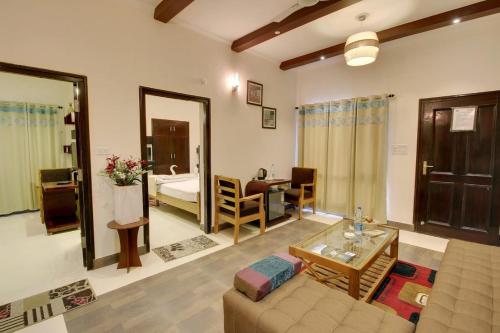 Hotel Harshikhar Pvt Ltd In Nainital India Reviews - 