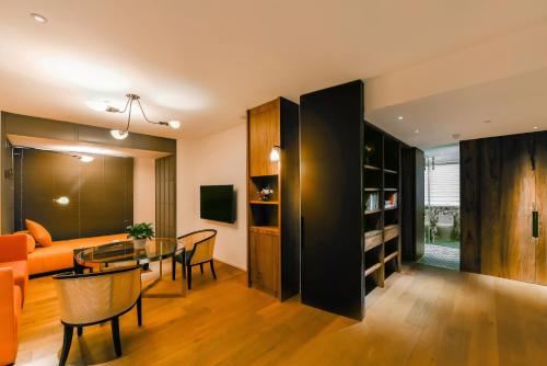 Hotel Kapok Shenzhen HouHai (Close to Shenzhen Bay)