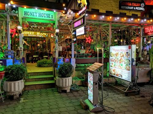 Honey House1 hotel