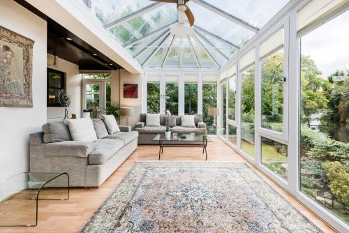 Pixie Place, Free WiFi/parking gîte à louer The Manor Hotel