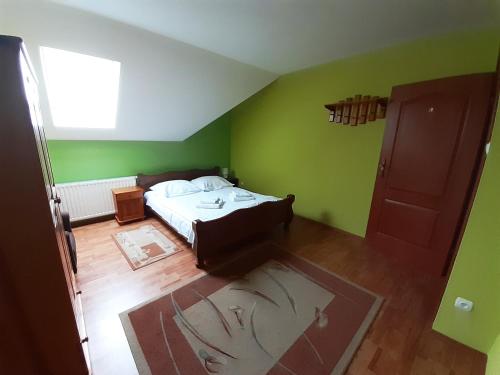 1 double bed, 1 sofa bed