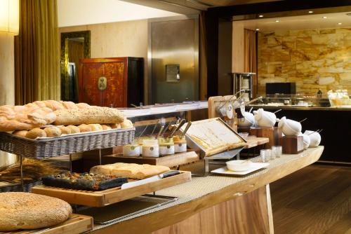 Enterprise Hotel Design & Boutique - image 11