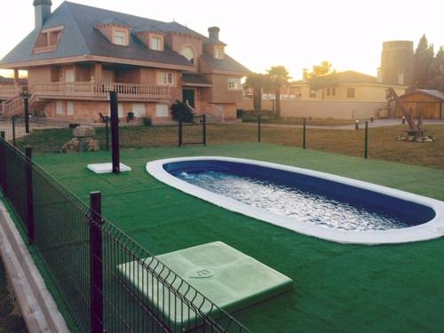  Los Olivos in Nava de la Asunción