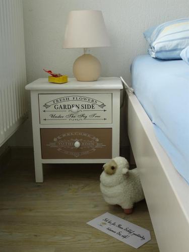 One-Bedroom Apartment image 10