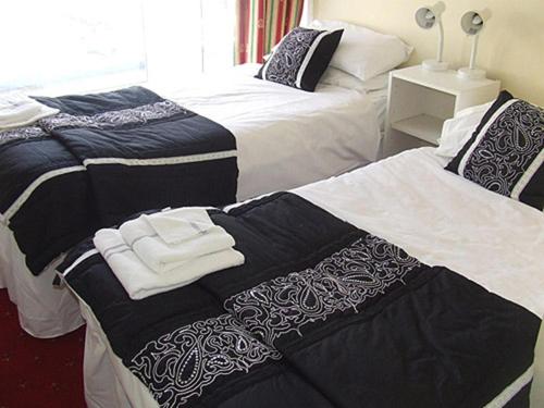 The Woodfield Hotel , Indoor Heated swimming pool, Spacious lounge and Bar in Μπλάκπουλ
