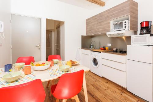 Superior Apartment image 8