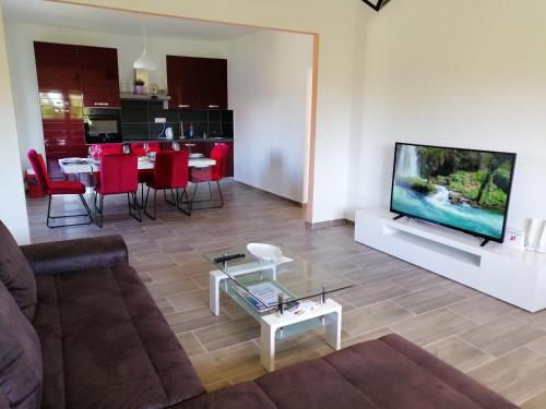  Holiday House Ivan in Donji Zemunik