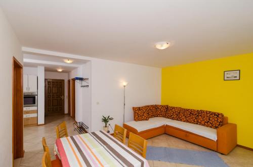 Apartments Plavac Mali - main image