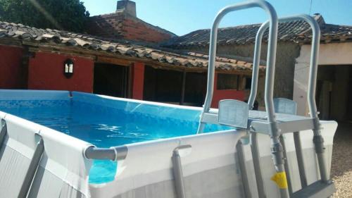 La Casa del Abuelo Simón (La Casa del Abuelo Simon) in Fuente el Sauz