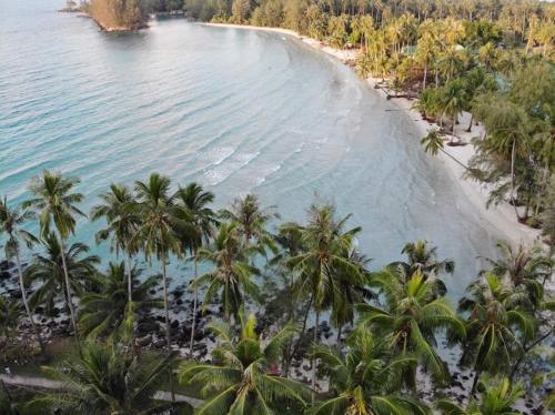 %name Homehug kohkood เกาะกูด