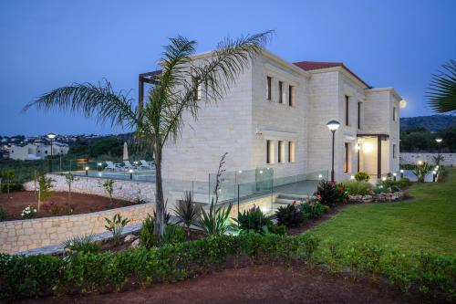  Helios Luxury Stone Villa in Almyrida